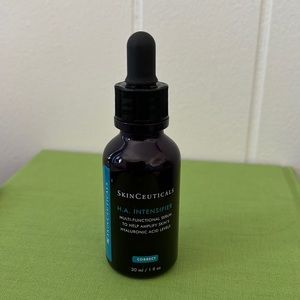 SkinCeuticals H.A. Intensifier